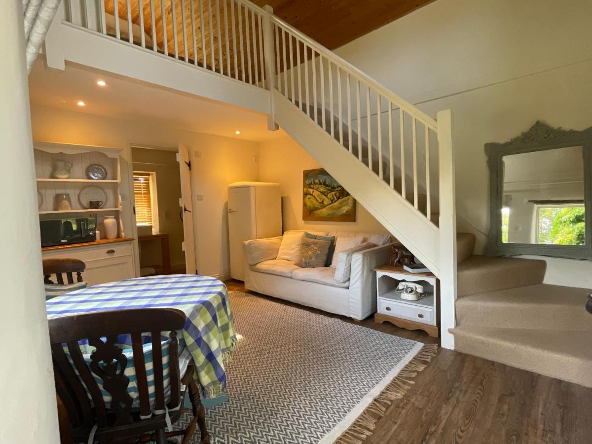 Little Barn Hotel Buckland Newton ภายนอก รูปภาพ