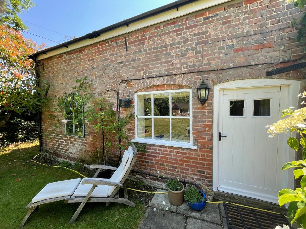 Little Barn Hotel Buckland Newton ภายนอก รูปภาพ